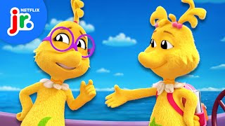 Pearl and Stella Become Best Friends 🌟 Dr. Seuss's The Sneetches | Netflix Jr