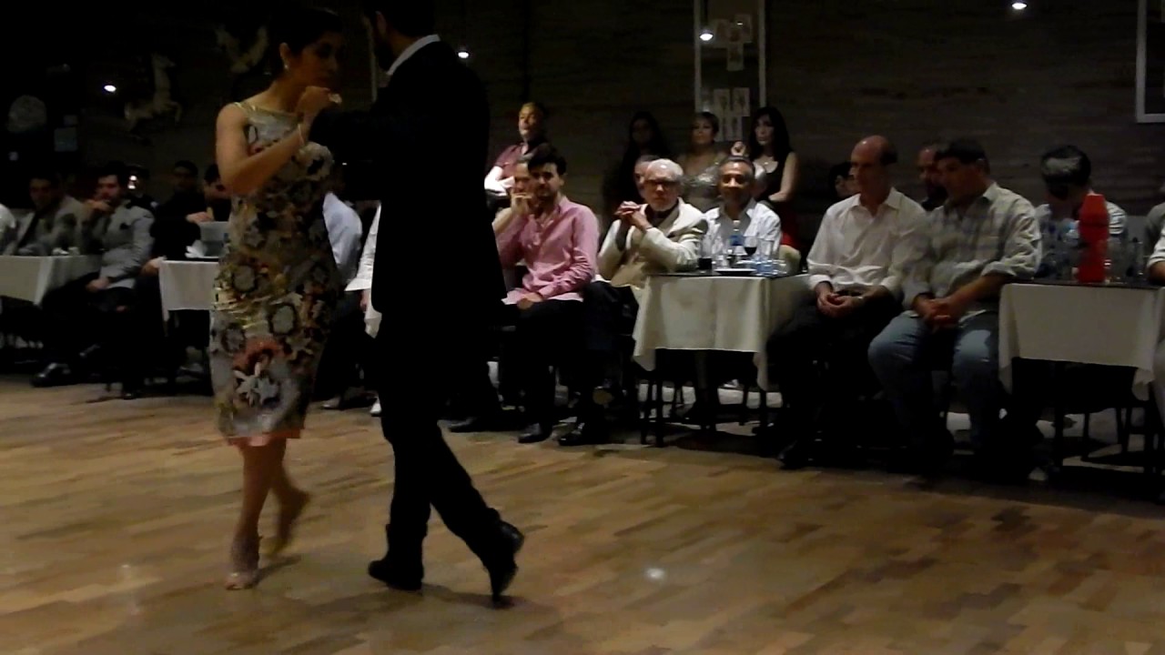 Cecilia Acosta y Che Cetin