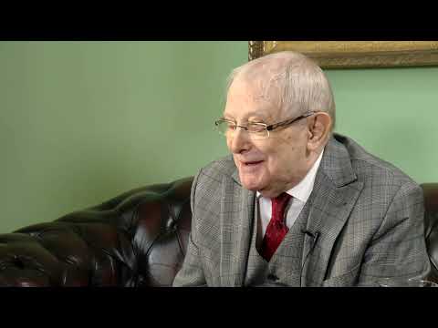 Jiří Suchý: Chtěl jsem být pilotem, chemikem i zeměpiscem, naštěstí mě nevzali. Dnes už ale nebrojím