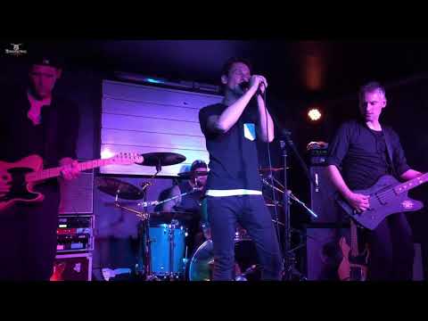 Rock das Tube 2.0 mit Defend our Dreams