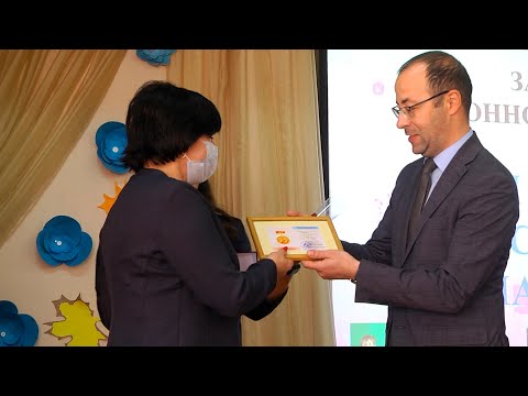 Праздник ко Дню учителя прошёл в Урицкой средней школе видео