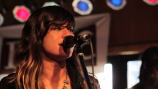 Nicole Atkins &amp; The Black Sea - Cry, Cry, Cry - 3/17/2011 - Stage On Sixth