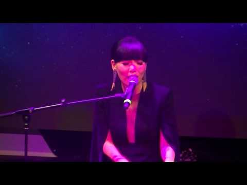Dami Im - Bridge over troubled water (Acoustic at Australian Embassy Party)