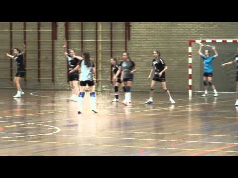 01 handbal OHC - United Breda 28-01-2012 Oosterhout dames B