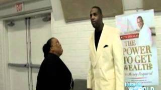 Eva J interviews Keith Douglas at  Dorinda Clark Cole's LA  Singer & Musicians Conference