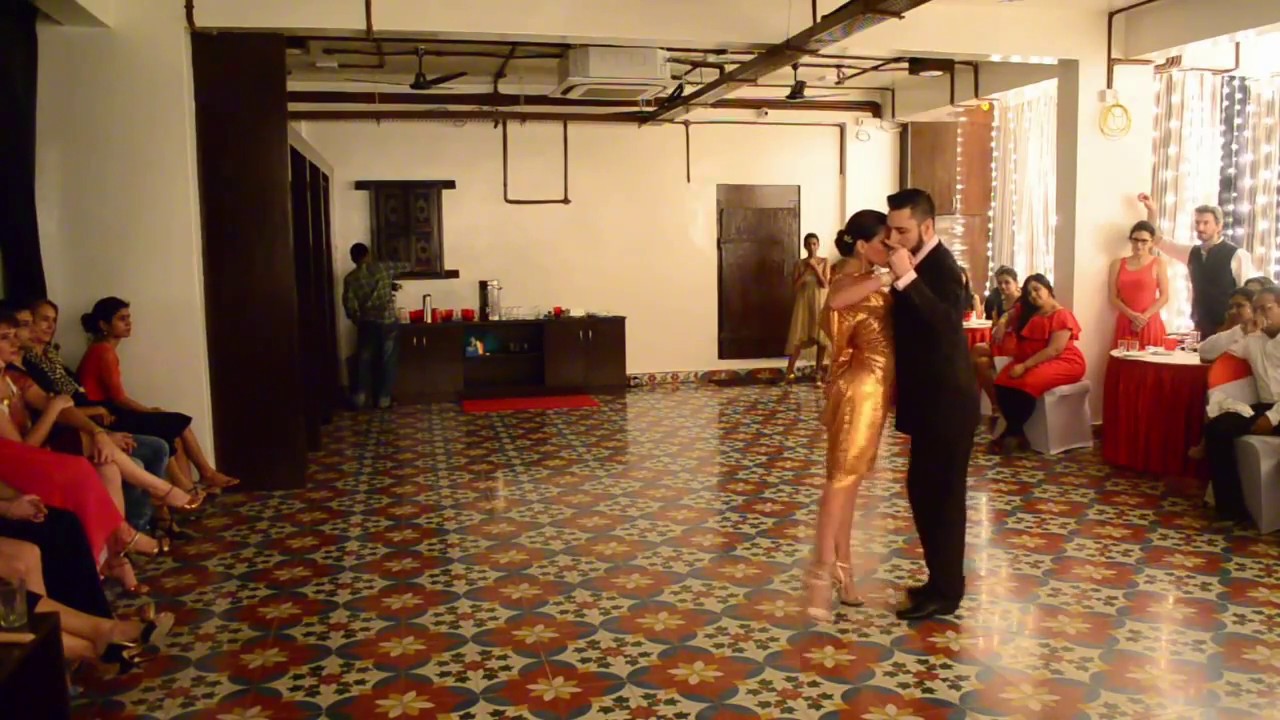 Javier Rodriguez and Fatima Vitale in India (2/4) - Bangalore Tango Academy 01.10.2016