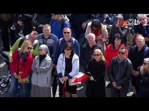 Angelus 18.3.2018 - Gledajmo u križ i u njemu vidimo ljubav Isusovu