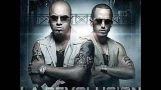 Wisin Y Yandel - Sandungueo Feat. Franco El Gorila, Gadiel Y Yomo OFFICIAL   LYRICS LA EVOLUCION 2009