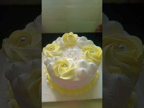 Butterscotch cake design#cakedesign #cakedecoration