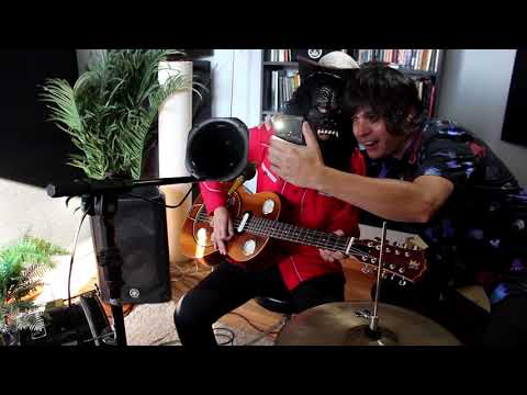 "The Last Homo-Rockiens Alive", O Lendário Chucrobillyman