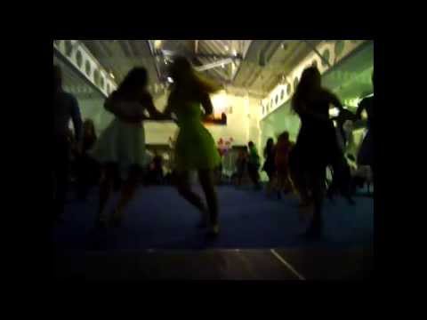 Hullichan Roundabout - Furory Ceilidh Band