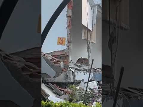 Colombia Searches for Thousands Missing in Quake