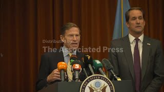 Visiting US Congressmen Richard Blumenthal and Jim Himes hold briefing in Kyiv