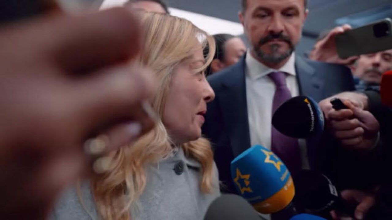 Crisi Iran, Meloni: Urgente revisione e sospensione Ets