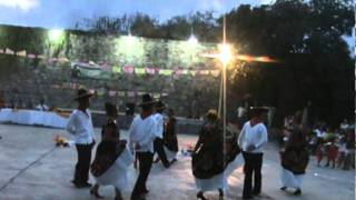 preview picture of video 'Grupo Folklorico  De Cd.Ixtepec Oax. 2011'