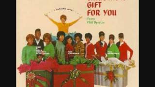 The Crystals - Santa Claus Is Coming To Town video