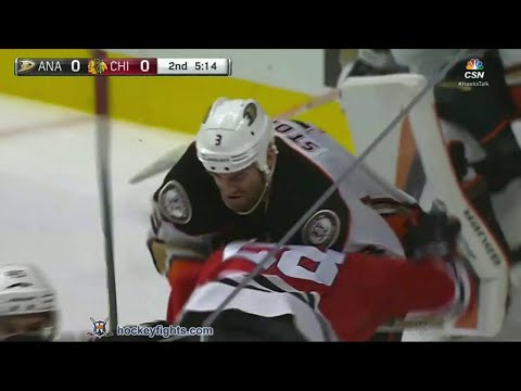 Clayton Stoner vs Ryan Garbutt