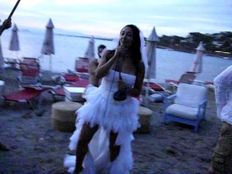 download lagu mp3 mp4 Gamos Se Paralia, download lagu Gamos Se Paralia gratis, unduh video klip Gamos Se Paralia
