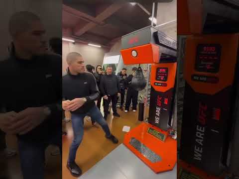 Alex Pereira vs Punch Machine: Pure Power 💥👊 #MMA #UFC