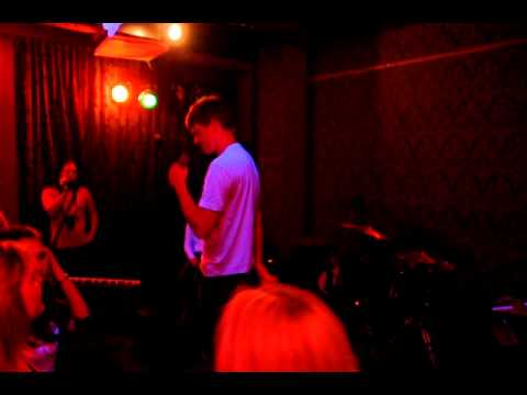 Transleiteris - Seksī slampa @RedSunBuffet