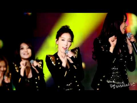 111017 KBS Joy 5th Annivesary BIG Concert - Gee Preview (Taeyeon) - YouTube.mp4
