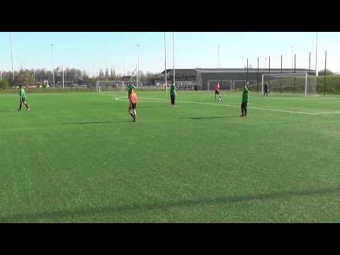 18 april 2015 VV De Meern D3 - DSO Ultrajectum D1 com 0-1 Volgens de grens buitenspel....