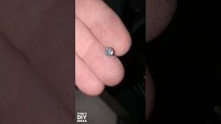 הסרת בורג קטן שנקרע בעזרת דרמל | 60 שניות | איך לפתוח בורג פגום עשה זאת בעצמך | XDIY