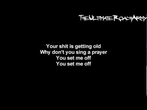 download lagu mp3 mp4 Papa Roach Set Me Off Lyrics, download lagu Papa Roach Set Me Off Lyrics gratis, unduh video klip Papa Roach Set Me Off Lyrics