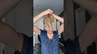 Download lagu Slow MESSY BUN tutorial!! #Shorts mp3