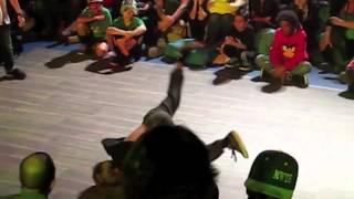 B-Boy Viktor Caudron at Raw Circles, Antwerp 07/10/2012.mov