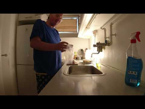 MongoTV_11086 - Min Aftensmad - BOLLER Med BIRKES - OST Med HVIDLØGSPØLSE og PIKANTOST