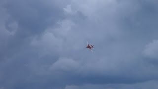 preview picture of video 'Viper JET evening flight @ Arboga scale meeting - 20140719'
