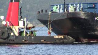 preview picture of video 'Tugboat off Crofton BC towing barge part 2'