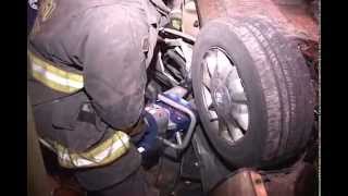 WARNING!! Graphic Video Chicago 37th & Ashland DUI Rollover/Heavy Pin In of Passenger