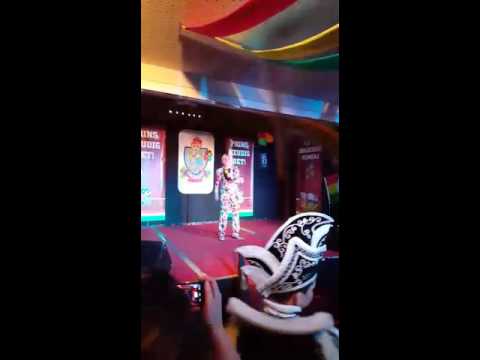 Optraeje biej Prins neudig oet Donderbol