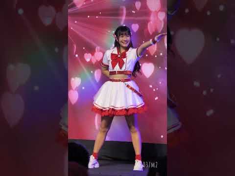 TGG Praew - ปังปุริเย่ @ We Are The Glass Girls Concert, The Market Bangkok [Fancam 4K 60p] 230226