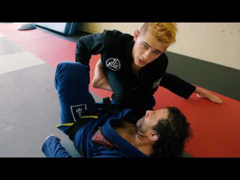 Kurt Osiander's Move of the Week - Longstep Pass from Reverse De La Riva