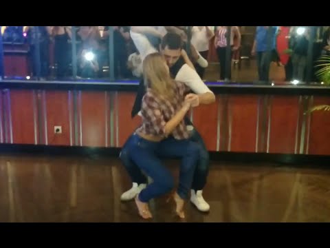 Kiko y Christina - BACHATA SENSUAL @ Kizomba Exclusive in Düsseldorf