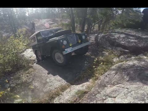 Series 3 Land Rover Rock Crawl Polycor Trail