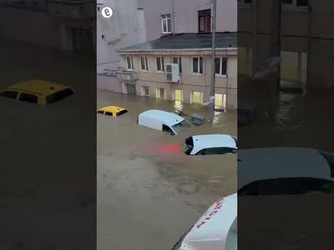 Sağanakla perişan olan İstanbul'da ikinci ölüm: Ayazağa'da selde bir kişi hayatını kaybetti