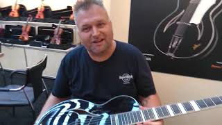 Video thumbnail for Isana guitar Elvis Presley modell by Tóth Szabolcs