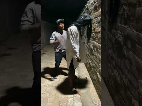 भूत ही पिट गया 😂😂#funny #realfools #vikram #surajroxfunnyvibeo #bhoot #ghost #pagla