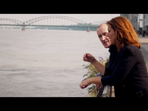 Fay Claassen & David Linx - Along Goes Betty - Short Promo