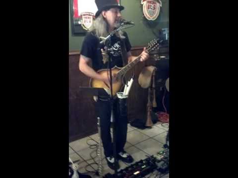 Daniel O'Ryan playing Mariner's Revenge Wearing Purple