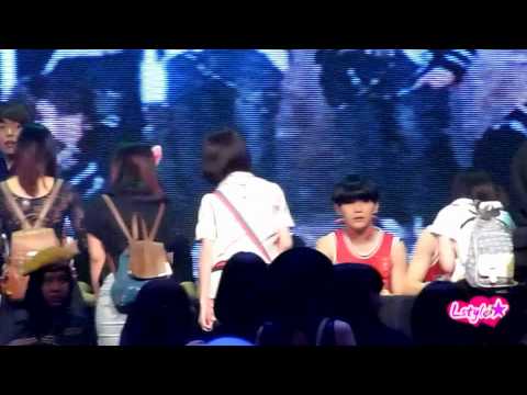 141207 TOPPDOGG Showcase Malaysia ‪Fansign Part Thanks Toppdogg ❤ #‎탑독‬ #Toppdogg @ToppDoggHouse