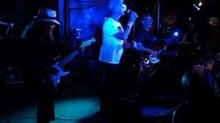 modern english move in light boston june 2016