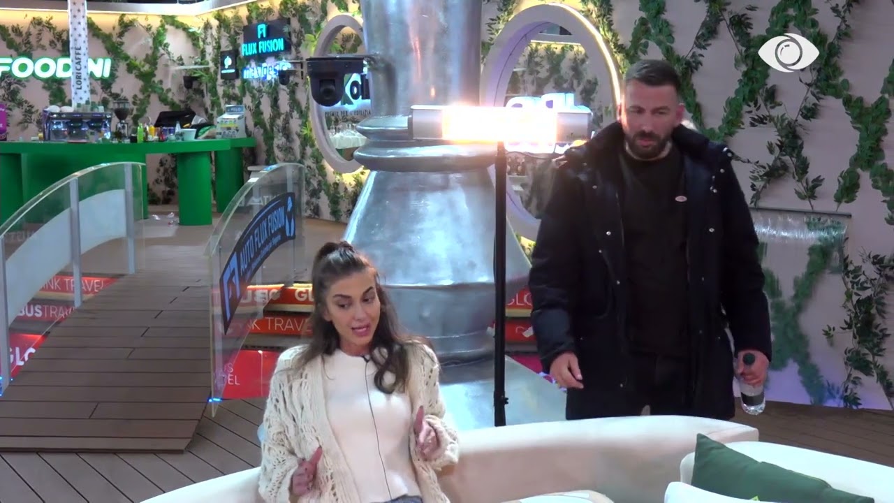 “Të hedh poshtë në të qindtën e sekondit”/ Kelly, Loredana dhe Ola bisedojnë për Jozin