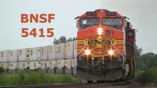 preview picture of video 'BNSF 5415 East on 8-10-2013'