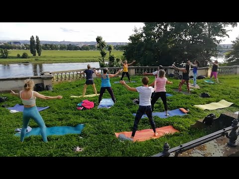 Naam Yoga mit Pia Müller ☀️ Arm Swings, Magnet