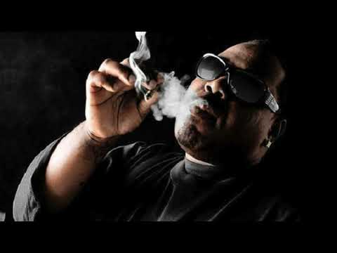 8Ball (feat. Elliot Ives) - The Man Under The Bridge (Prod. Drumma Boy) (2012)